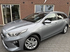 Kia Cee'd Sportswagon - Ceed 1.5 T-GDi Dyn.PlusL. STOEL&STUUR VERW. / CAMERA / CLIMA / NAVI / CRUISE
