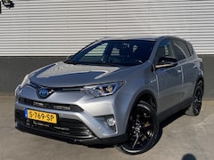 Toyota RAV4 - 2.5 Hybrid Black Edition Parkeersensoren v&a, achteruitrij camera, elektr. achterklep, key