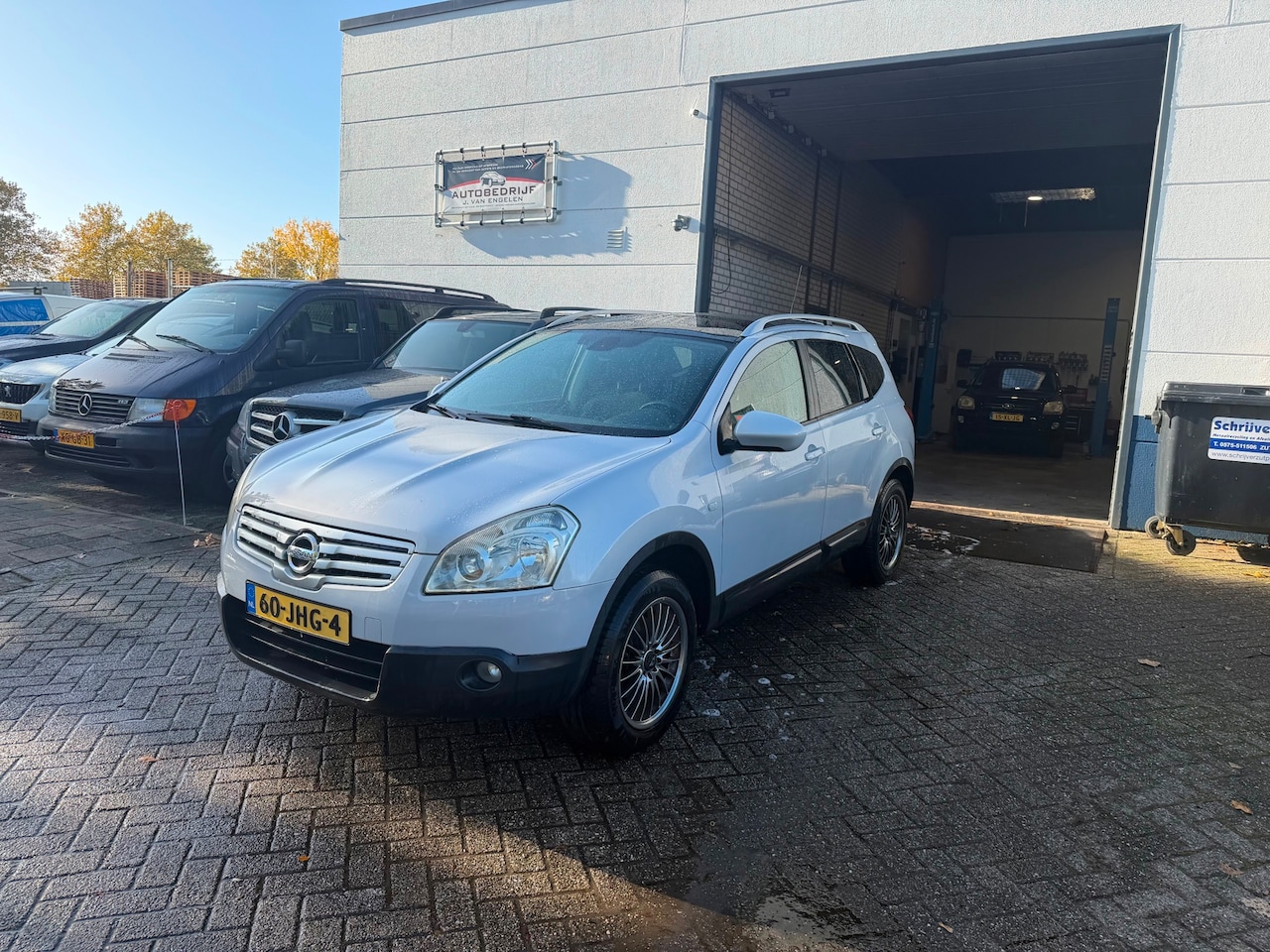 Nissan Qashqai - 2.0 Connect Edition 7 persoons - AutoWereld.nl