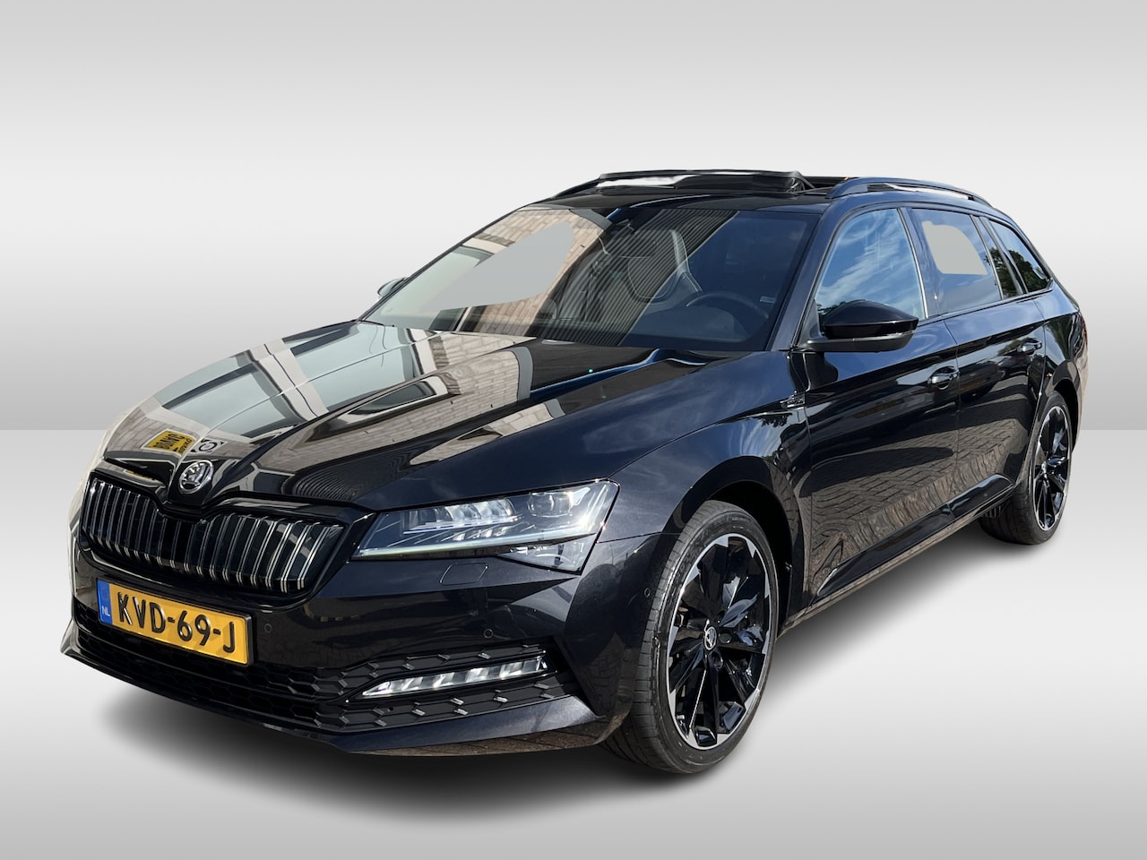 Skoda Superb Combi - 1.4 TSI iV Sportline Business / AUTOMAAT/ TREKHAAK/ PANO/ MEMORY SEAT/ STANDKACHEL/ CANTON - AutoWereld.nl