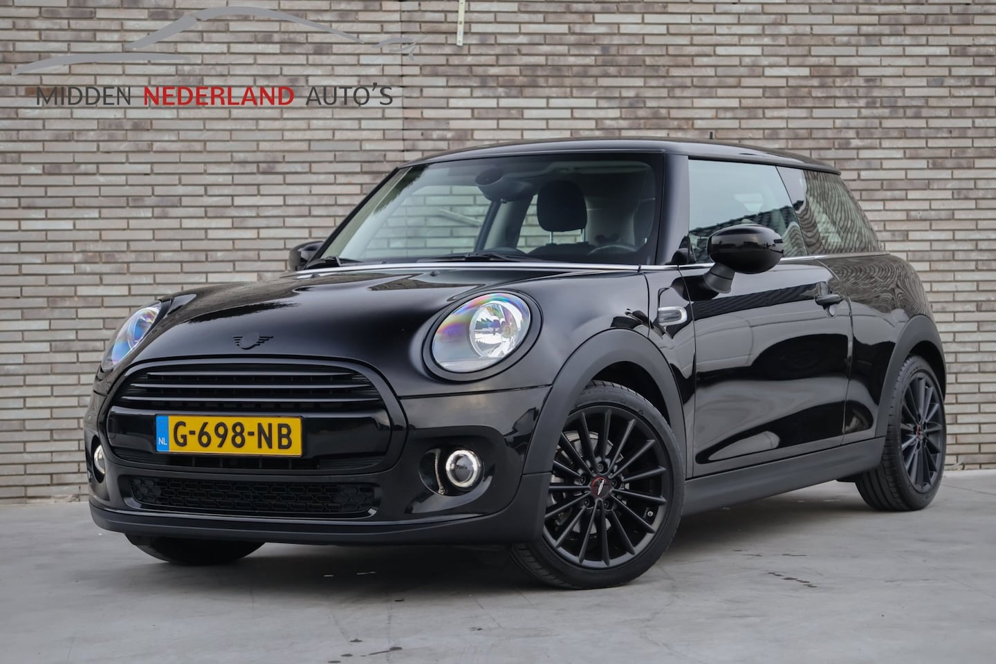 MINI 3-Deurs - 1.5 Cooper * NL AUTO * DEALER ONDERHOUDEN * FACELIFT * - AutoWereld.nl