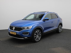 Volkswagen T-Roc - 1.5 TSI Sport 150 PK| Panoramadak | Trekhaak | Achteruitrijcamera | Stoelverwarming | Stuu