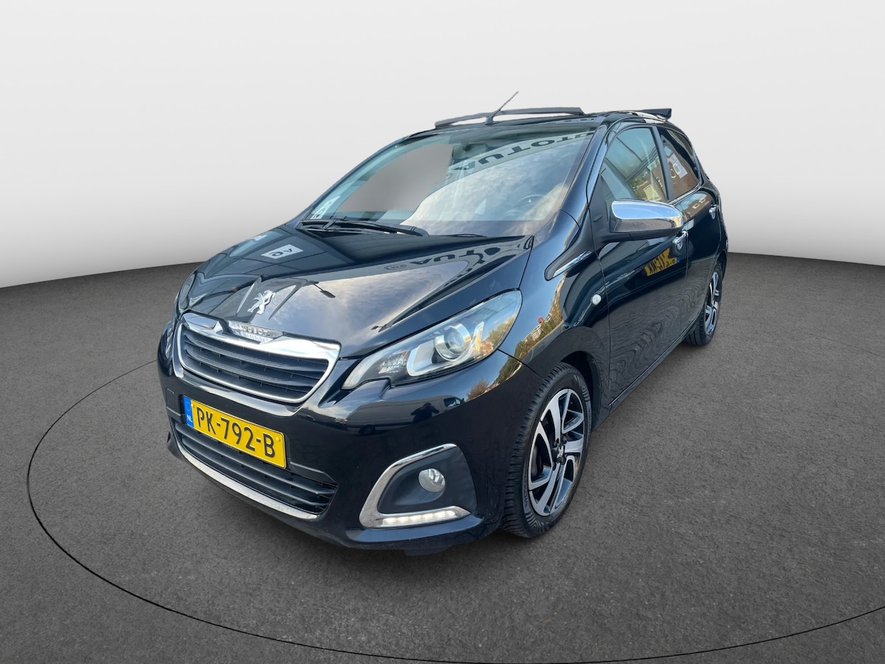 Peugeot 108 - 1.0 e-VTi Allure TOP! NAVI CAMERA AIRCO - AutoWereld.nl
