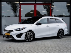 Kia Cee'd Sportswagon - Ceed 1.5 T-GDi GT-Line | Panoramadak | Schuif/Kanteldak | Camera | Navigatie | Stoelverwar