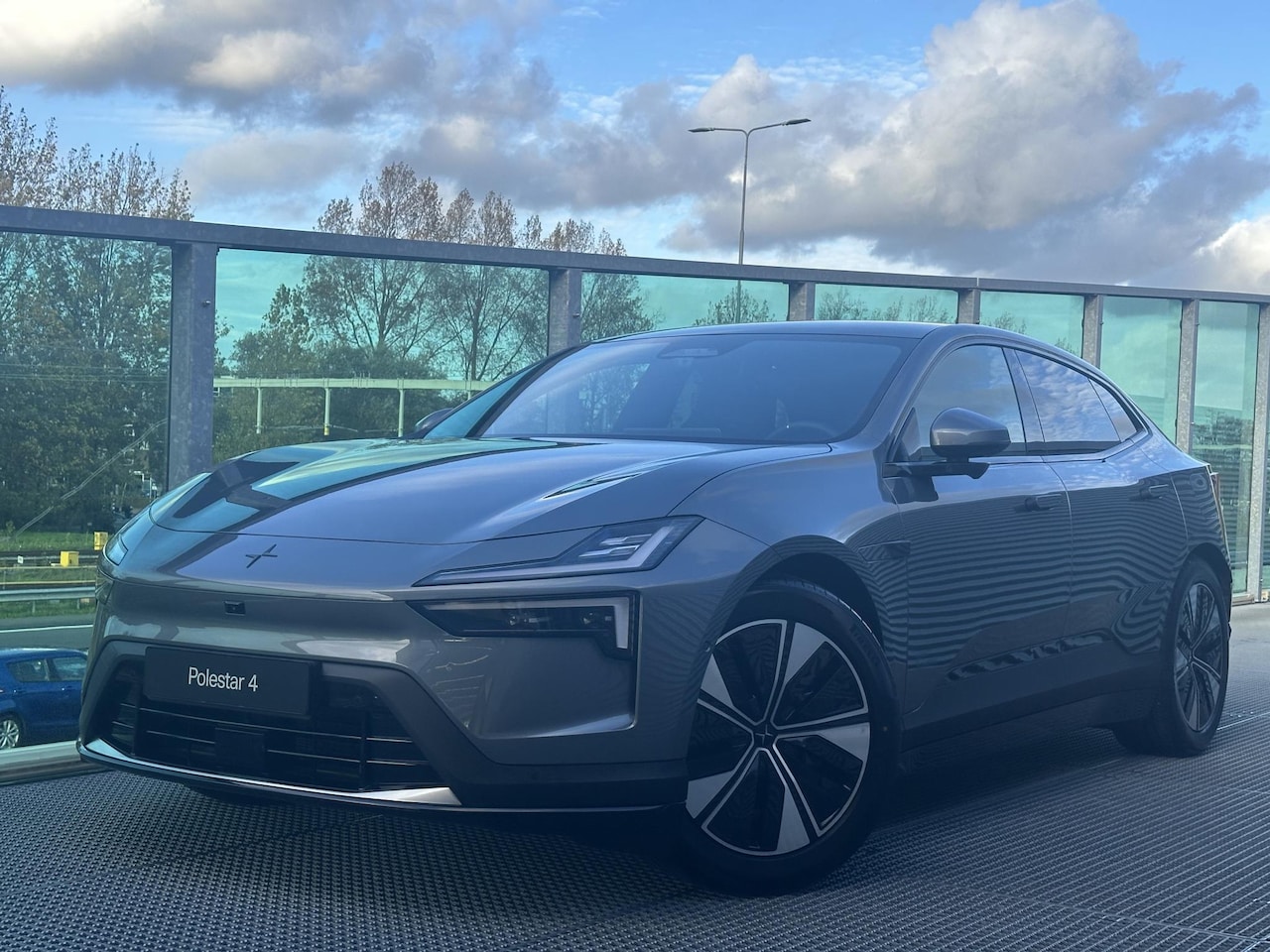 Polestar 4 - Long Range Single motor Prime 100 kWh / Pano. dak / Head-up display / Harman Kardon / Elek - AutoWereld.nl