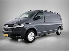 Volkswagen Transporter - 2.0 TDI L2H1 150PK | Automaat | Airco | Trekhaak | Multifunctioneel Stuurwiel | Adaptive C