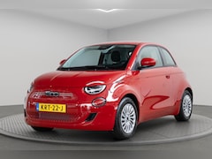 Fiat 500e - 42 kWh | Camera | Parkeersensoren Voor & Achter | Navigatie | Apple Carplay & Android Auto