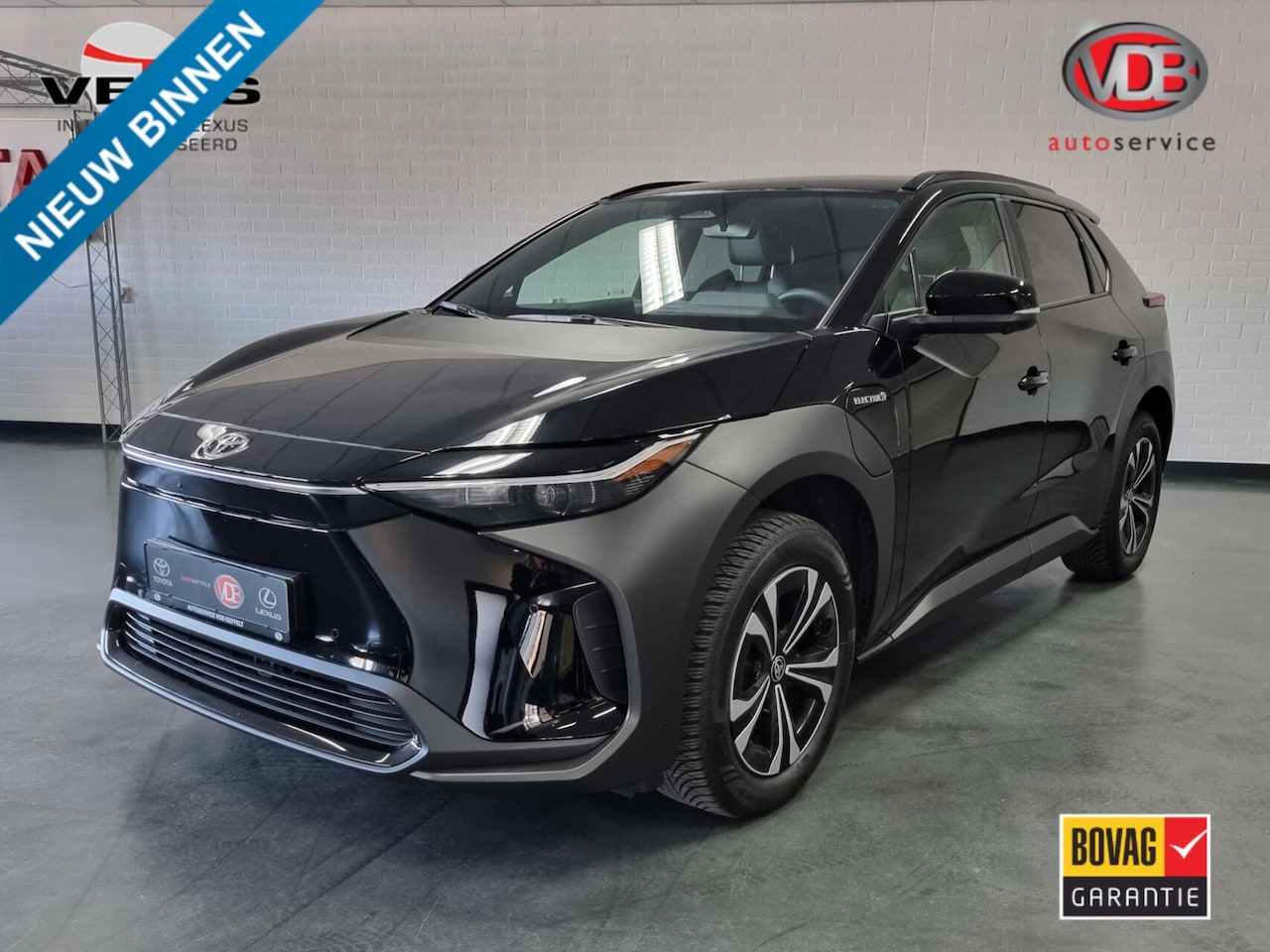 Toyota bZ4X - Dynamic 71 kWh / PDC / BSM - AutoWereld.nl