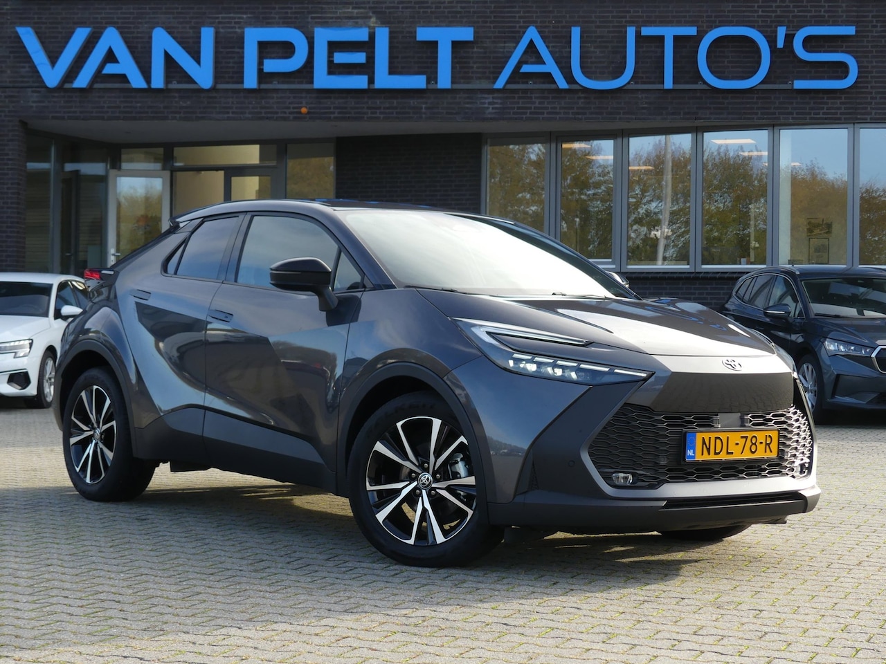Toyota C-HR - 1.8 Hybrid 140 Business Plus - AutoWereld.nl