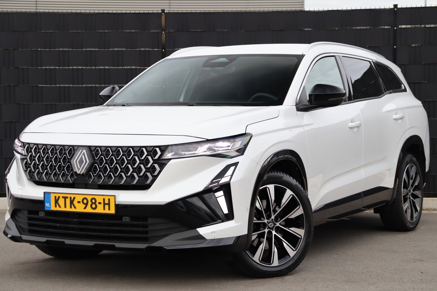 Renault Espace - E-Tech full hybrid 200 techno 7p. | Adap. Cruise | Stoel-/Stuurverwarming | Camera | Elek. - AutoWereld.nl