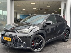 Toyota Aygo X - Hybrid 115 GR Sport Black Edition Rode remklauwen | Parkeersensoren voor+achter | parkeerc