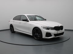 BMW 3-serie - 375pk M340i xDrive Executive Apple Carplay/Android Auto | Climate