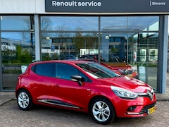 Renault Clio - 1.2 TCe Limited Automaat | Navi | P. Sensoren