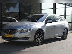 Volvo V60 - T3 152pk Aut. Polar+ Dynamic | Camera | Keyless | PowerSeat | S/K dak