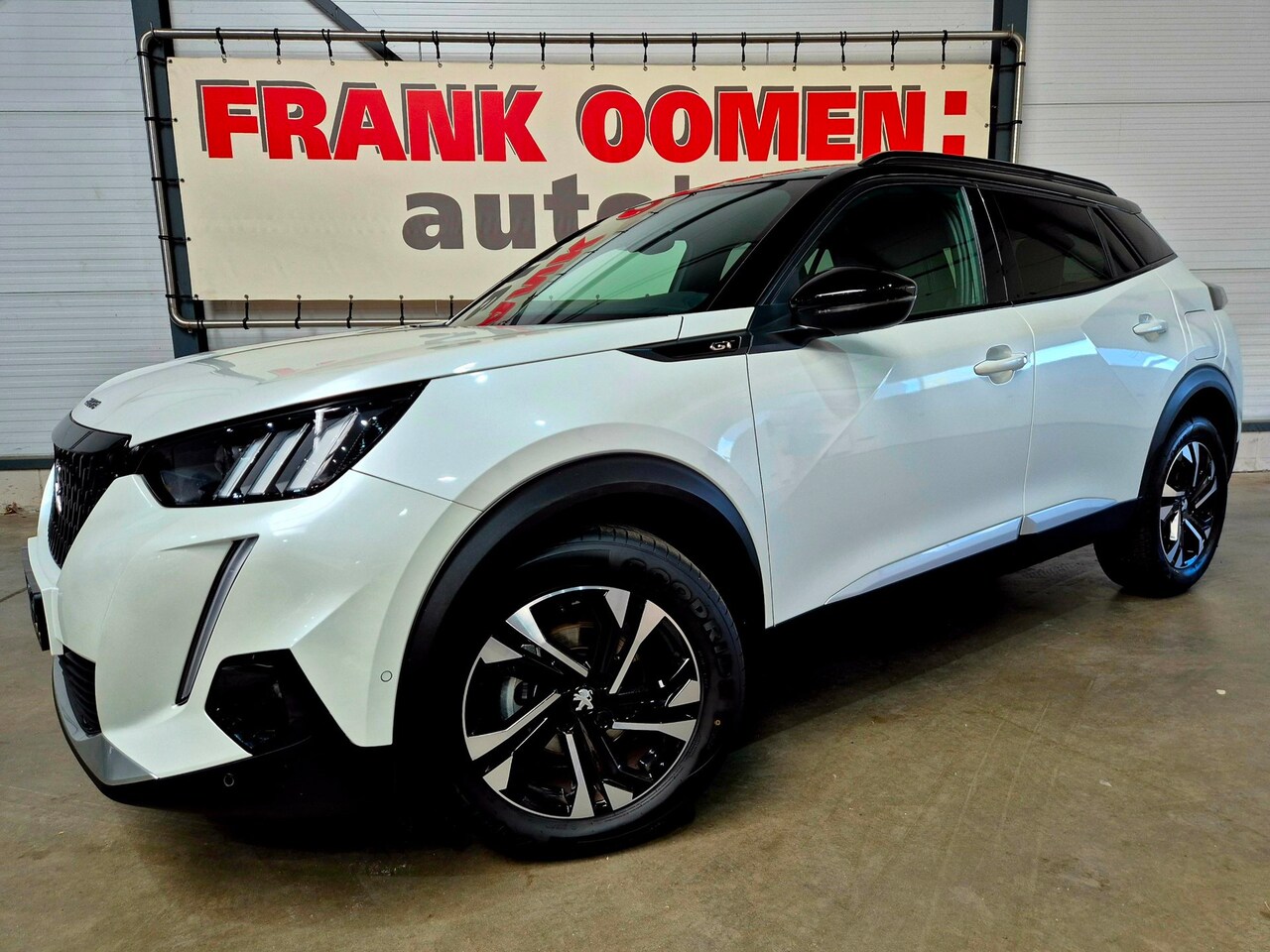 Peugeot 2008 - 1.2 PureTech 131PK GT + LED|Parelmoer|Navi|Keyless|Sfeerverl.|3D Digital Cockpit|Dodehoek| - AutoWereld.nl