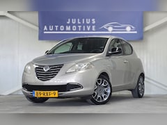Lancia Y(psilon) - Ypsilon 0.9 TwinAir Silver Airco PDC CruiseControl Garantie APK 08-2027