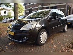 Renault Clio - 1.2-16V Special Line Airco