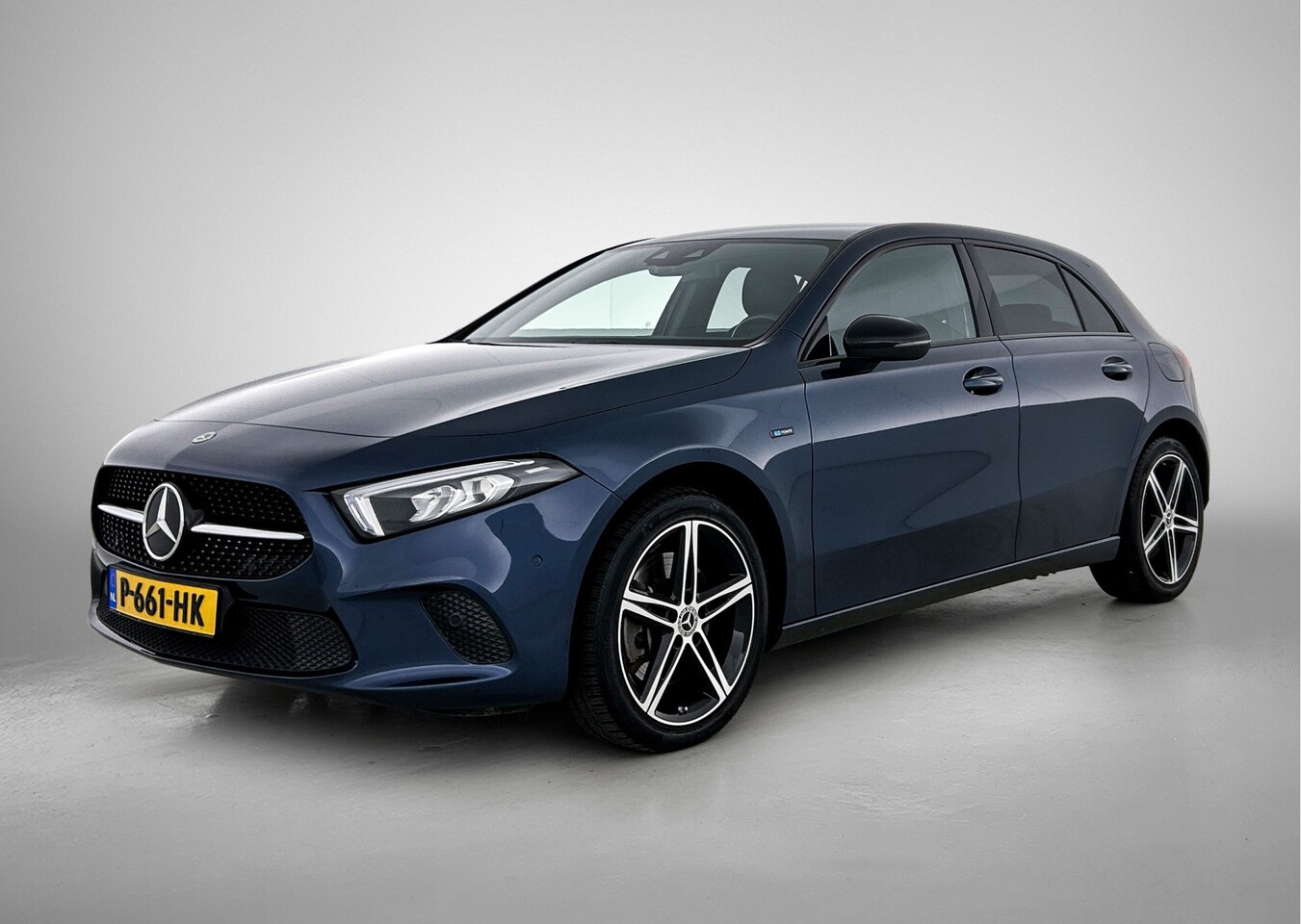 Mercedes-Benz A-klasse - 250 e Business Solution AMG Limited | AMG-Line exterieur | Achteruitrijcamera | Sfeerverli - AutoWereld.nl