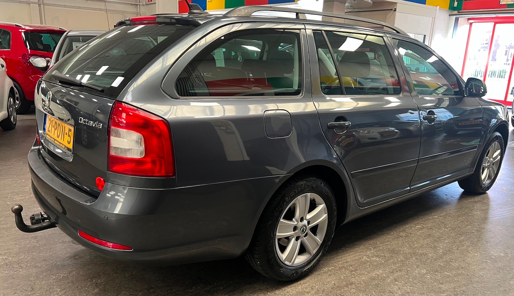 Skoda Octavia Combi - 1.2 TSI Ambition Business Line - Automaat | 2e eigenaar | NAP | Ketting vervangen - Rijkla - AutoWereld.nl