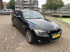 BMW 3-serie Touring - 318i Business Line MEENEEMPRIJS