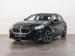 BMW 1-serie - 120 M Sport Automaat / Sportstoelen / Achteruitrijcamera / M Adaptief onderstel / Stoelver