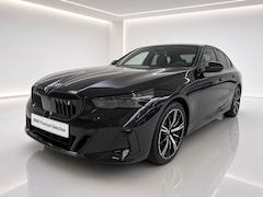 BMW i5 - eDrive40 84 kWh | M-Sport Pro | Comfort Pack | Travel | Innovation | Comfortstoelen | Trek