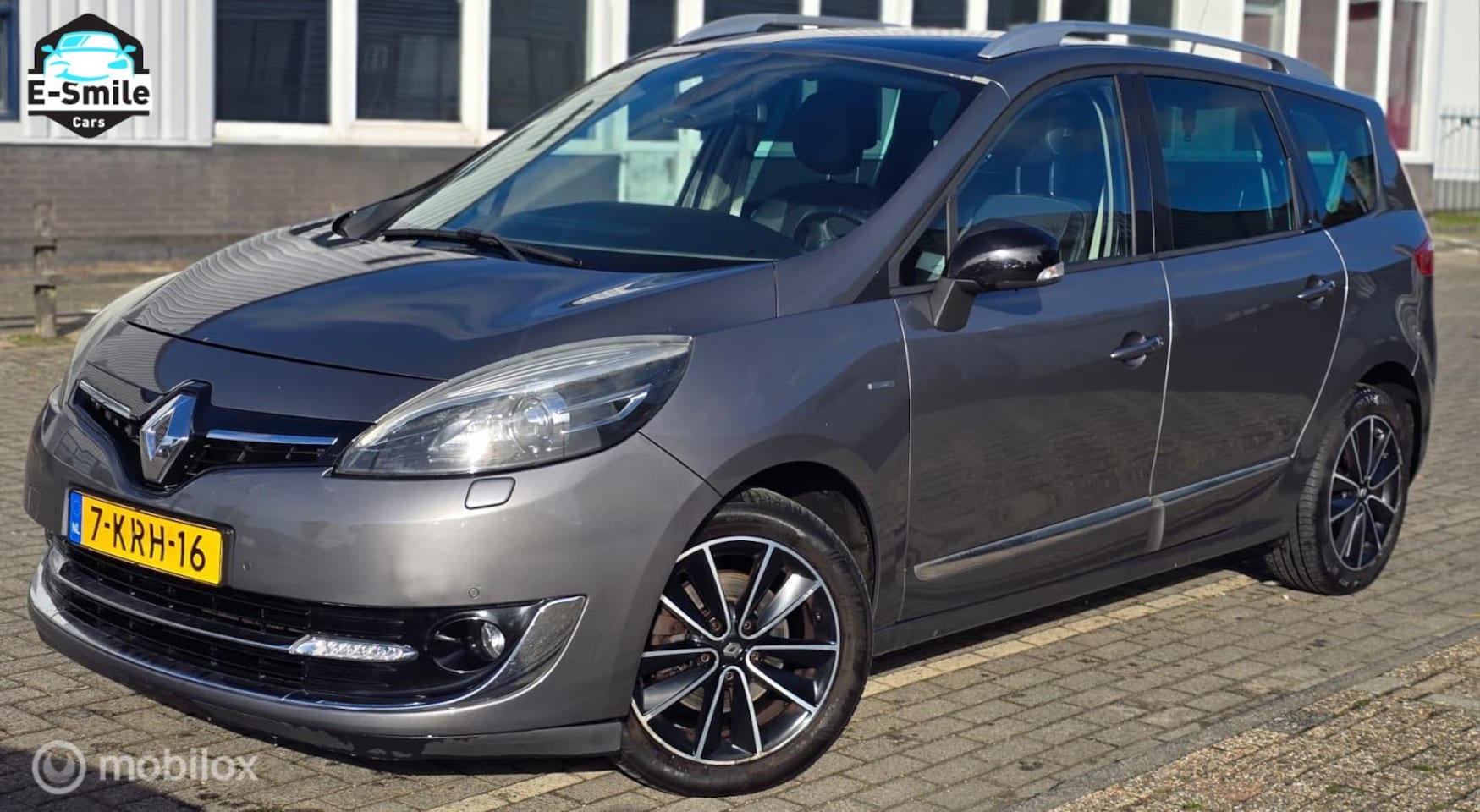 Renault Grand Scénic - 1.2 TCe Bose 7p/Climate/Cruise/BT/NAVI - AutoWereld.nl