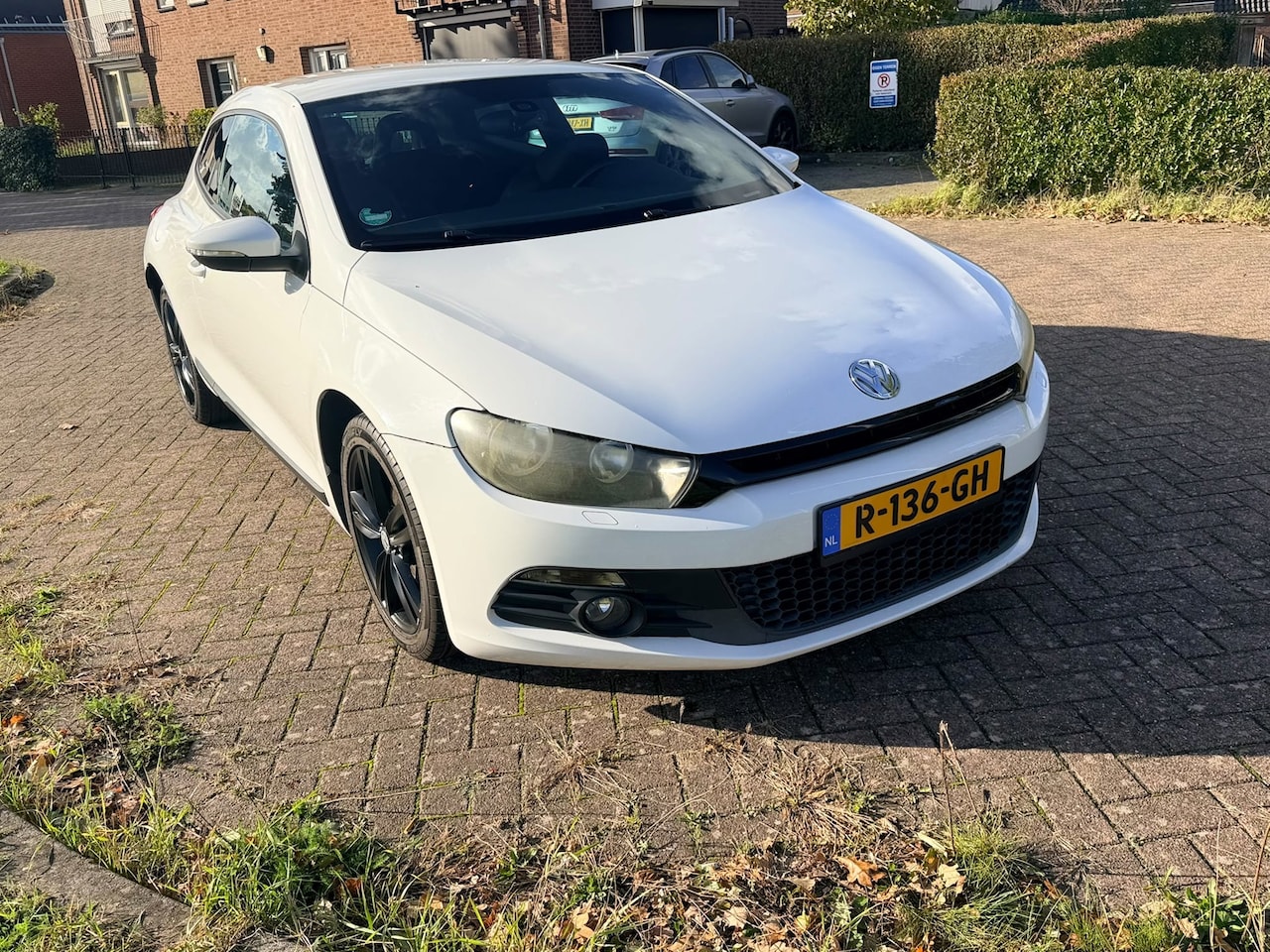Volkswagen Scirocco - 1.4 TSI- apk- rijdt schakelt prima INRUIL MOGELIJK - AutoWereld.nl