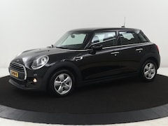 MINI 5-Deurs - 1.5 One First | Cruise control | Navigatie | Carplay | Airco