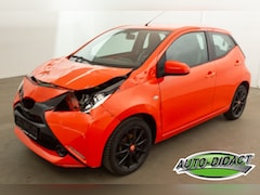 Toyota Aygo - 1.0 VVT-i Navi Airco x-play