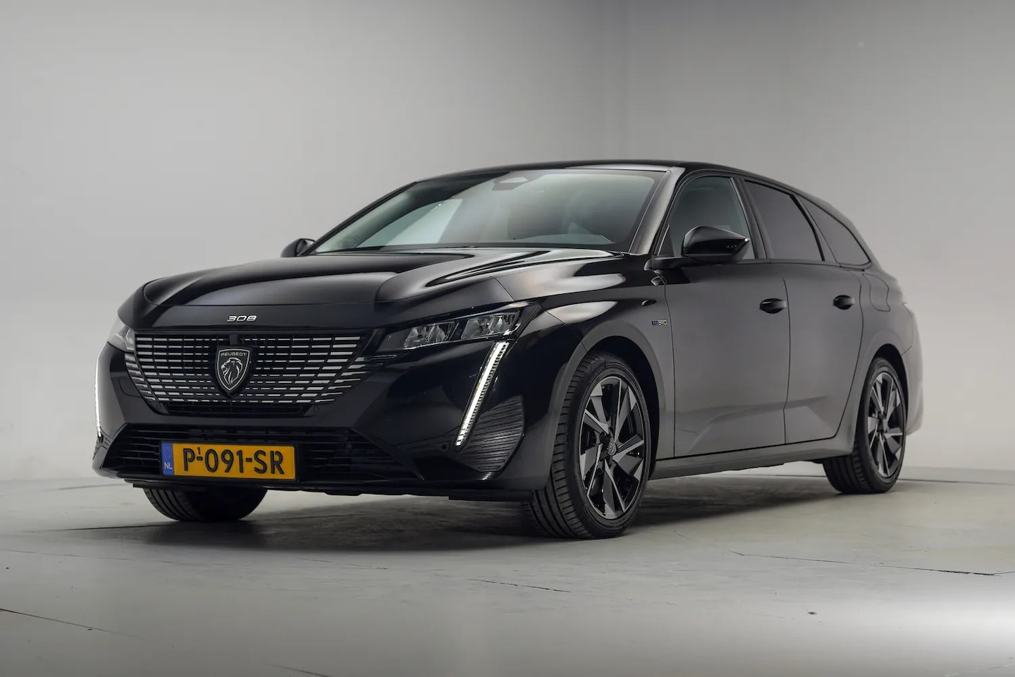 Peugeot 308 SW - 1.6 HYbrid 180 Allure Pack Business Aut. [ LED Trekhaak Apple/Android Stoelverwarming ] - AutoWereld.nl