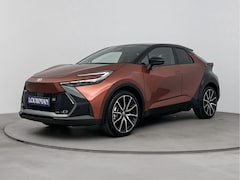 Toyota C-HR - 2.0 Plug-in Hybrid 220 GR SPORT | Apple Carplay & Android Auto | Parkeercamera | Onderweg