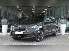 BMW X3 - 30e xDrive M Sport Automaat / Panoramadak / Trekhaak / Sportstoelen / Comfort Access / Ada