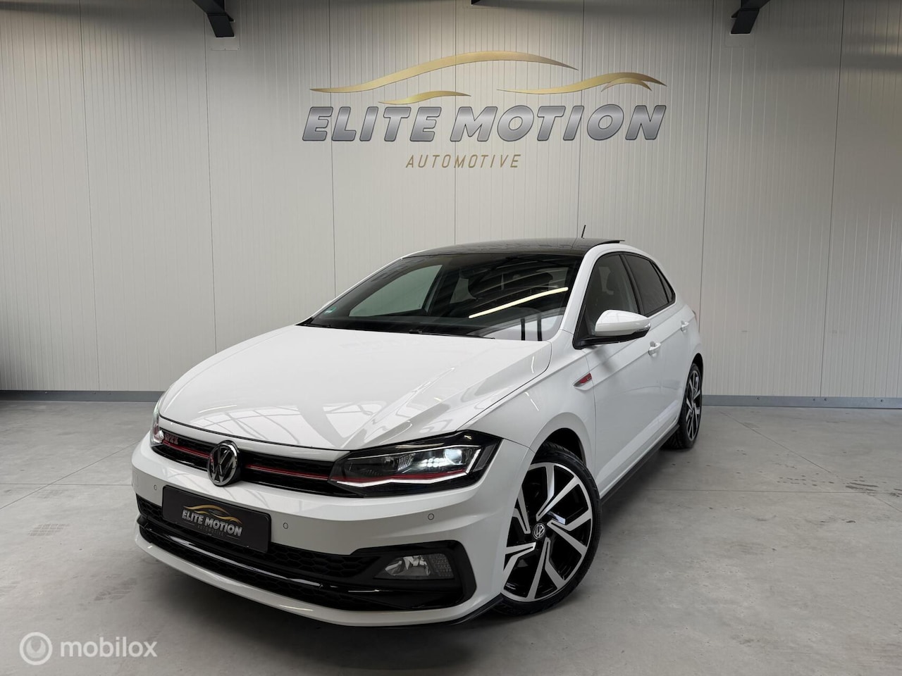 Volkswagen Polo - 2.0 TSI GTI 200 PK DSG Pano | Cam | Virtual - AutoWereld.nl