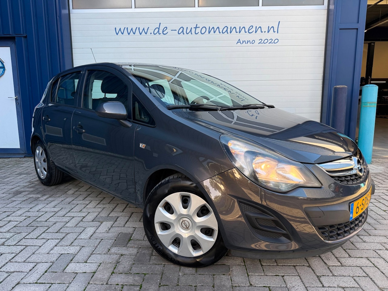 Opel Corsa - 1.4-16V 101 pk Berlin 5-drs / AIRCO / CRUISE / TREKHAAK / 1e EIGENAAR - AutoWereld.nl