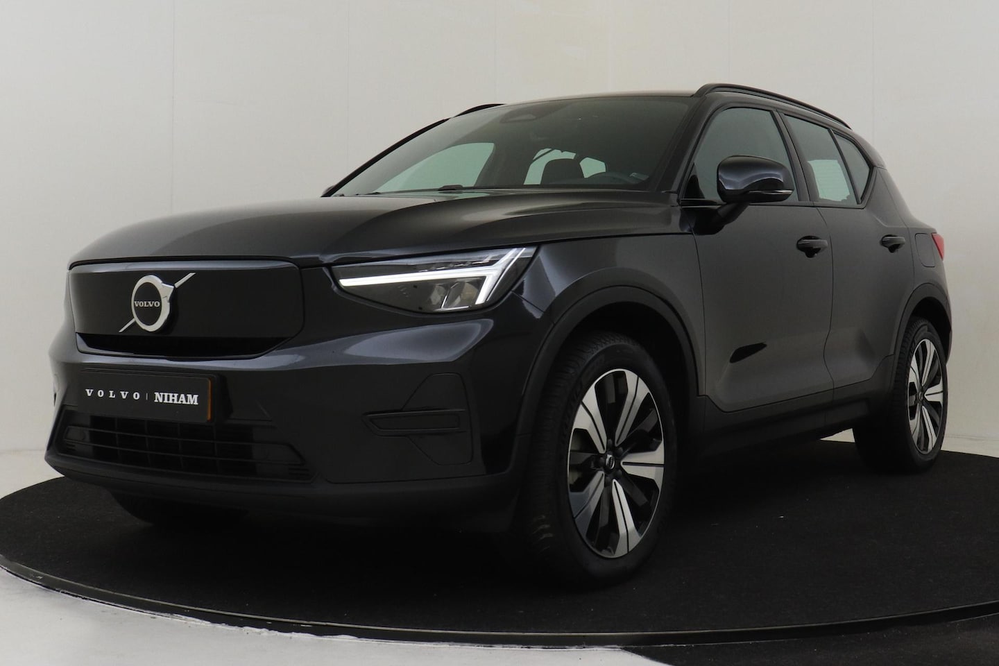 Volvo XC40 - RECHARGE CORE 70 kWh -CAMERA|VOLVO.GUARD|CLIMATE|CRUISE|GOOGLE|19"ALL-SEASON|SoH:92% - AutoWereld.nl