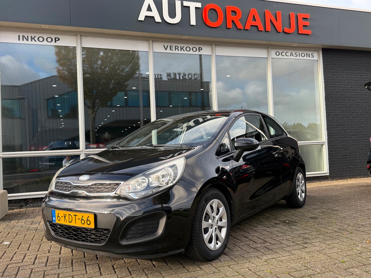 Kia Rio - 1.2 CVVT Comfort Pack-Airco-Navi-APK-NAP!! - AutoWereld.nl