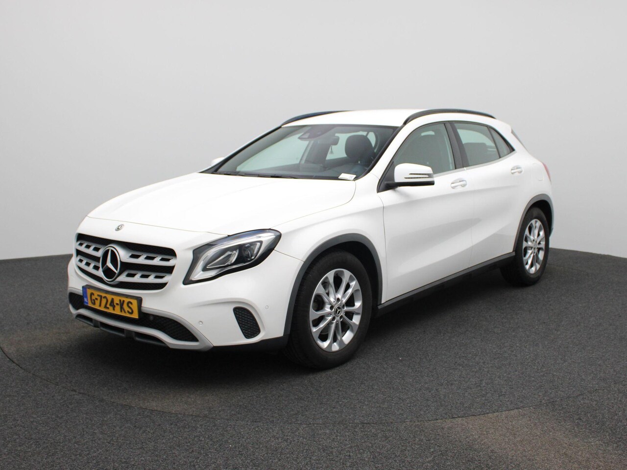 Mercedes-Benz GLA-Klasse - 180 Business Solution Limited | Automaat | Achteruitrijcamera | Parkeersensoren | Cruise C - AutoWereld.nl