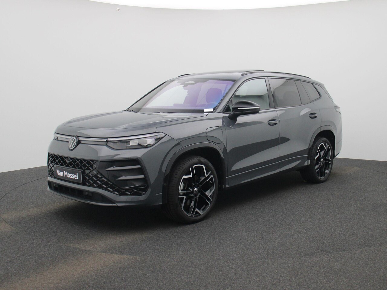 Volkswagen Tayron - 1.5 eHybrid R-Line Edition 272 PK| Panoramdak | Trekhaak | Leder Interieur | Stoelverwarmi - AutoWereld.nl