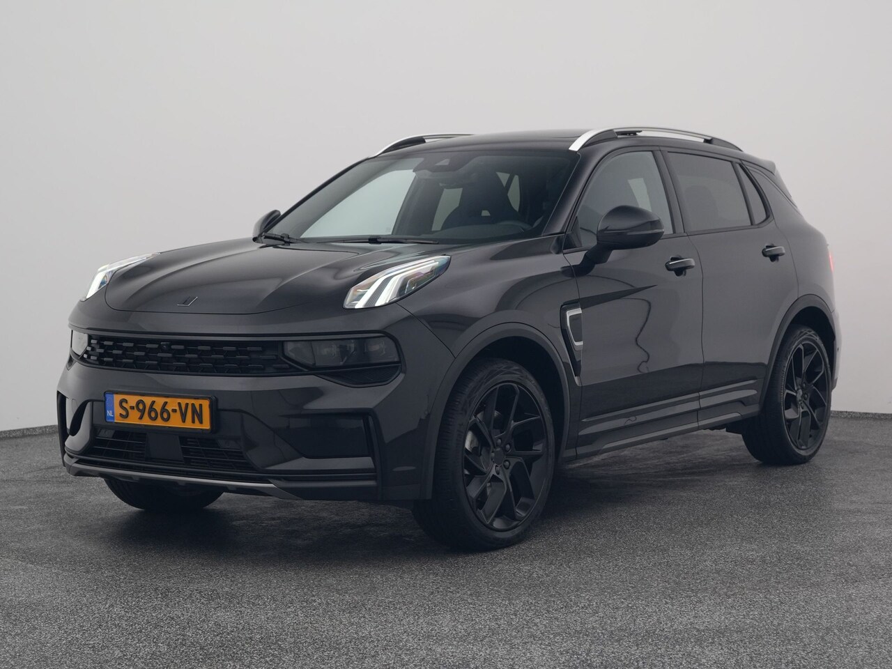 Lynk & Co 01 - 1.5 Plug-in Hybrid | 360° | BLACK | ZWARTE HEMEL | NLD AUTO - AutoWereld.nl