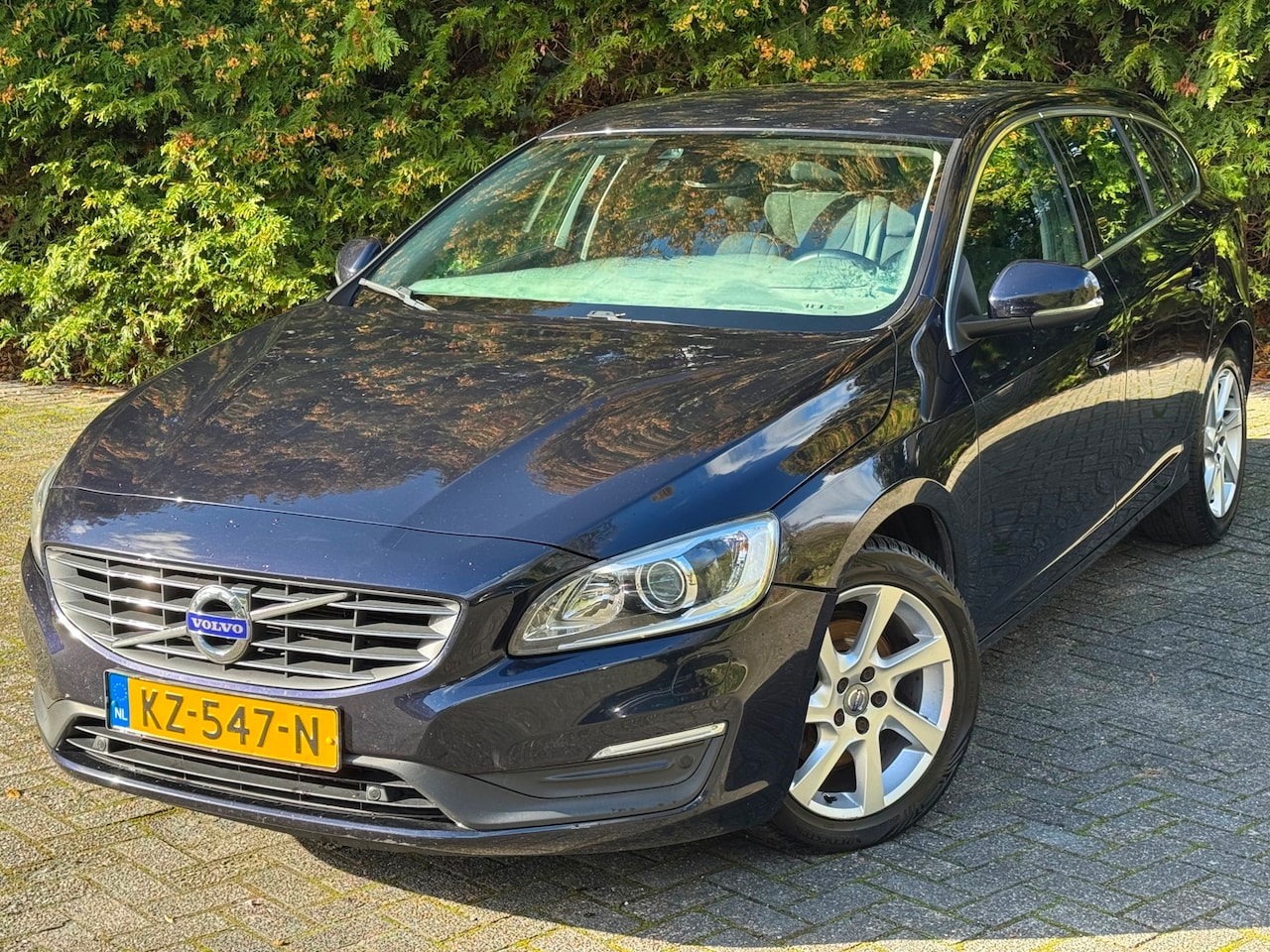 Volvo V60 - 2.0 D3 Nordic+ | Trekhaak | Navigatie | Parkeersensoren | Cruise Control - AutoWereld.nl