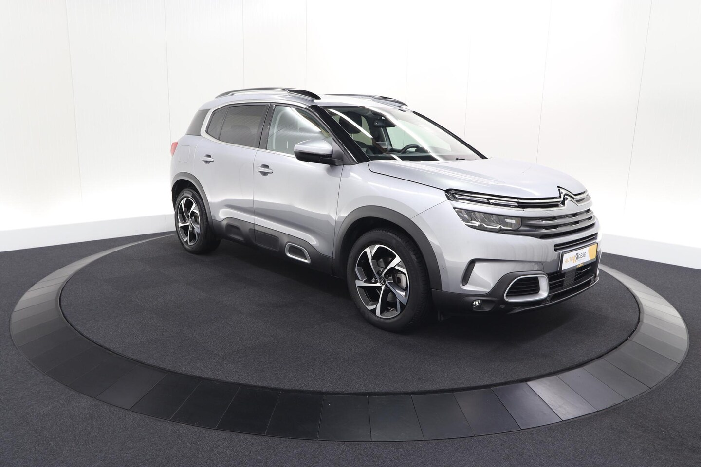 Citroën C5 Aircross - 1.2 PureTech 130 Feel | Trekhaak | Camera | Stoelen Pakket | Apple Carplay - AutoWereld.nl