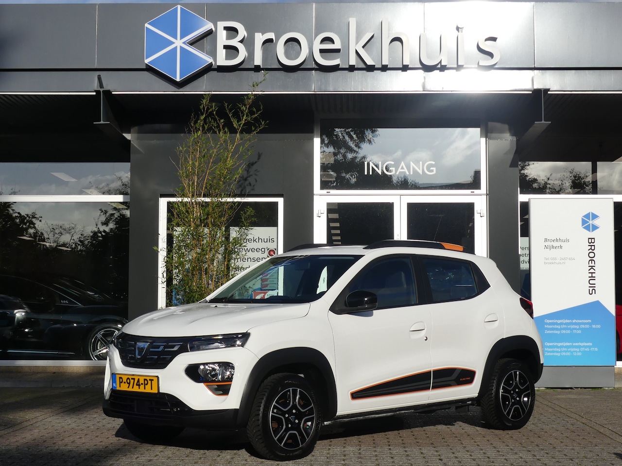 Dacia Spring - Comfort Plus 27 kWh | CAMERA | PARKEERSENSOREN | CRUISE | AIRCO | LMV 15" | NAVI | - AutoWereld.nl
