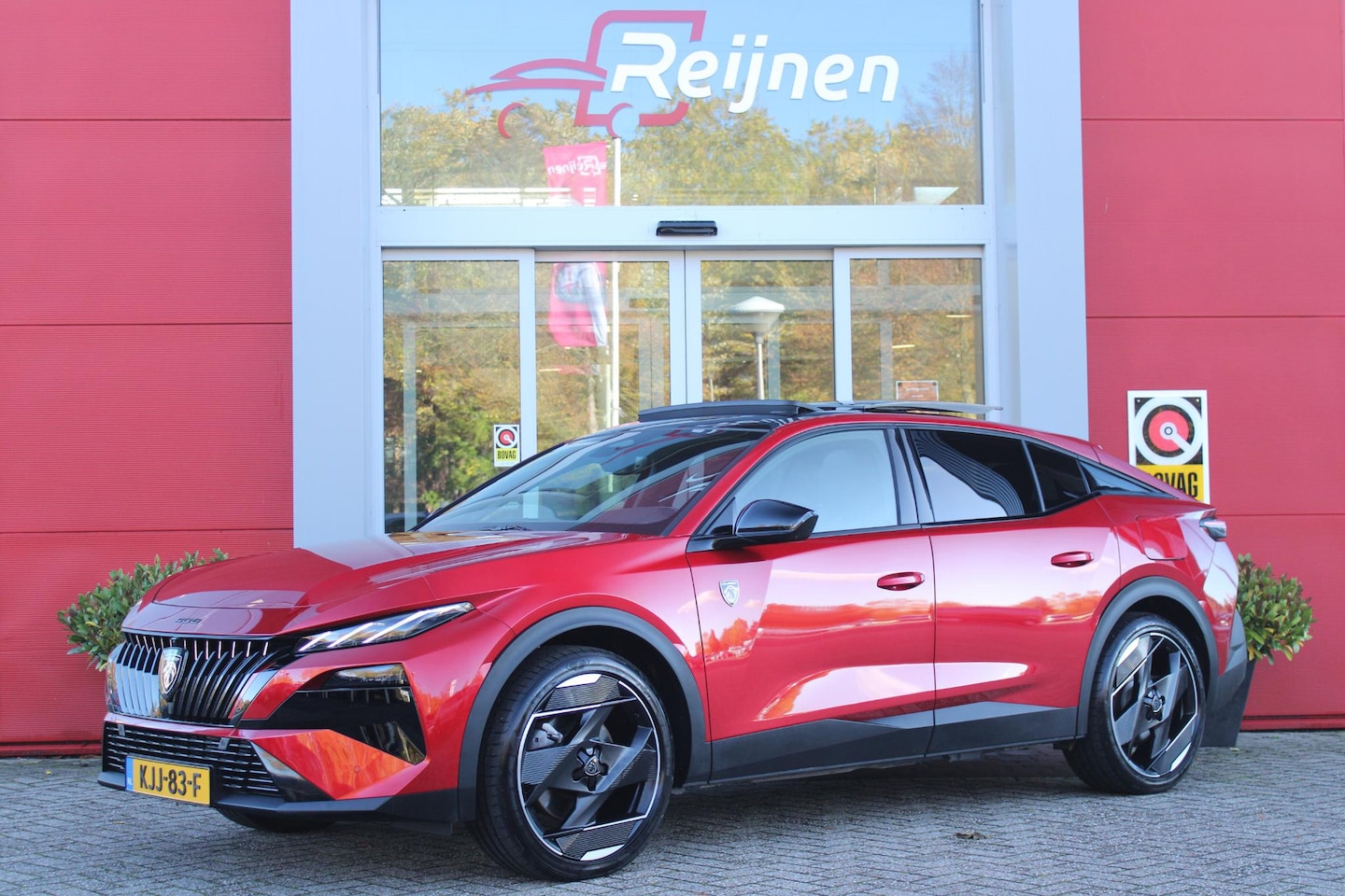 Peugeot 408 - 1.6 240PK PLUG-IN HYBRID GT EXCLUSIVE | PANORAMA SCHUIF/KANTEL DAK | ELEKTRISCH VERSTELBAR - AutoWereld.nl