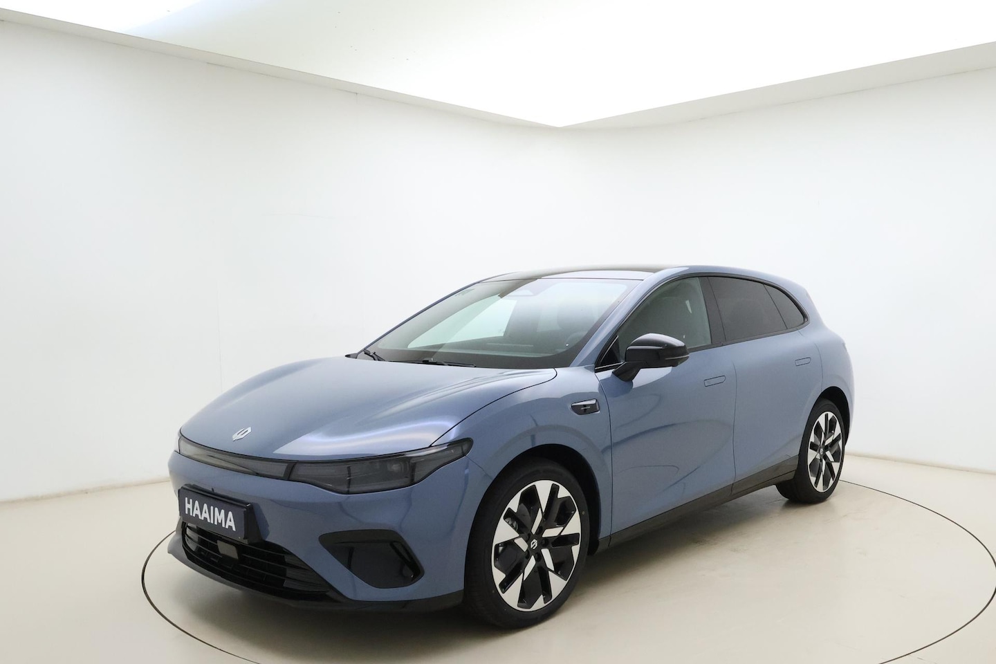 Leapmotor B05 - ProMax Design 67.1 kWh | Panoramadak | Elektrisch verstelbare stoelen | Stuurwiel verwarmi - AutoWereld.nl