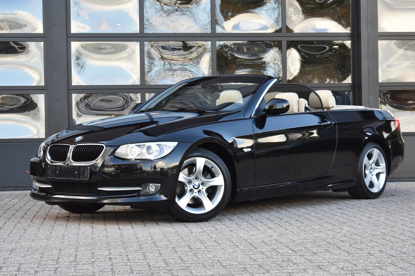BMW 3-serie Cabrio - 320d High Executive '11 Belgische registratie Xenon Leder CLima Navi Cruise - AutoWereld.nl