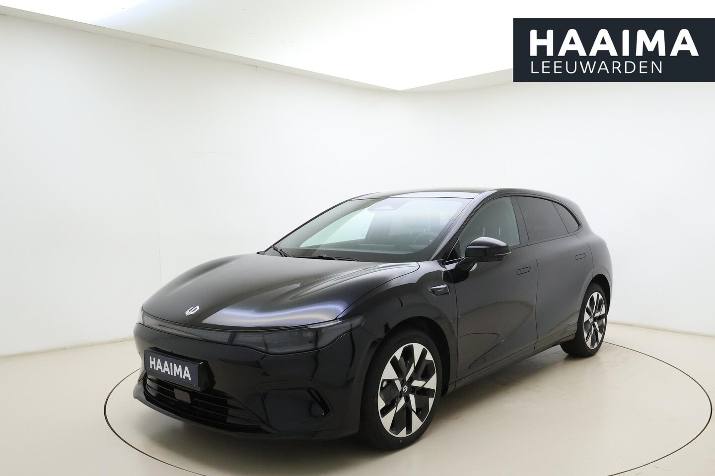 Leapmotor B05 - ProMax Design 67.1 kWh | Panoramadak | Elektrisch verstelbare stoelen | Stuurwiel verwarmi - AutoWereld.nl