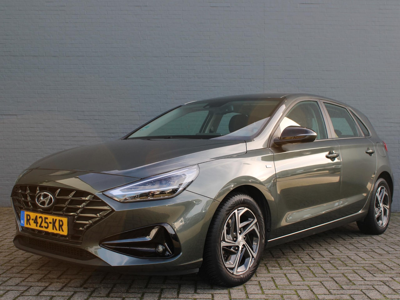 Hyundai i30 - 1.0 T-GDi MHEV Comfort Smart All Season Banden | Dak Drager Set | Climate Control | Cruise - AutoWereld.nl