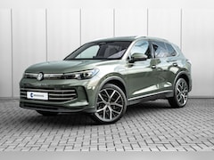 Volkswagen Tiguan - 1.5 eHybrid Elegance | Pano-Dak | H&K Sound l Head-up display | Elekt. Trekhaak | Stoel/St