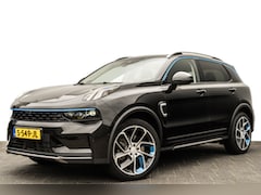 Lynk & Co 01 - 1.5 Plug-in Hybrid 262 Pk | 360 Camera | Panoramadak | 75 km Elektrisch | Full Map Navi |
